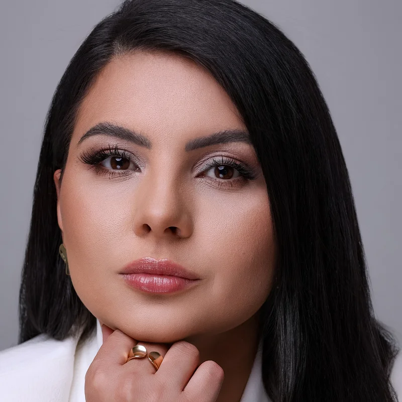 Dra. Fransuelly Moro — Fisioterapeuta especializada em paralisia facial